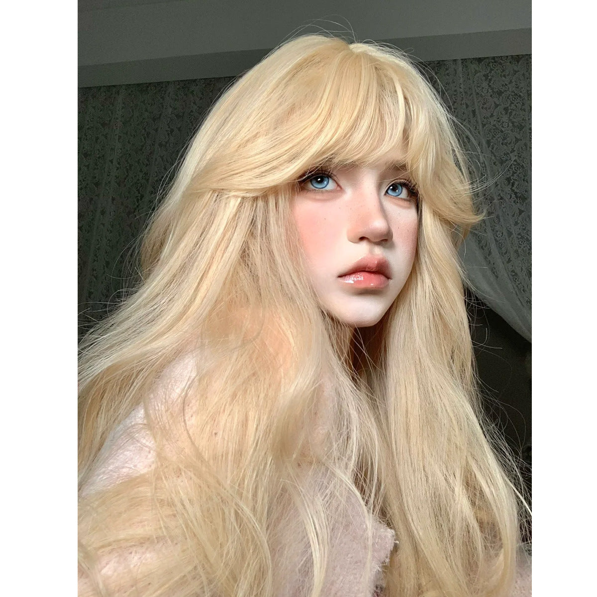 Women's Long Hair Golden Body Wave Long Hair Style Wig