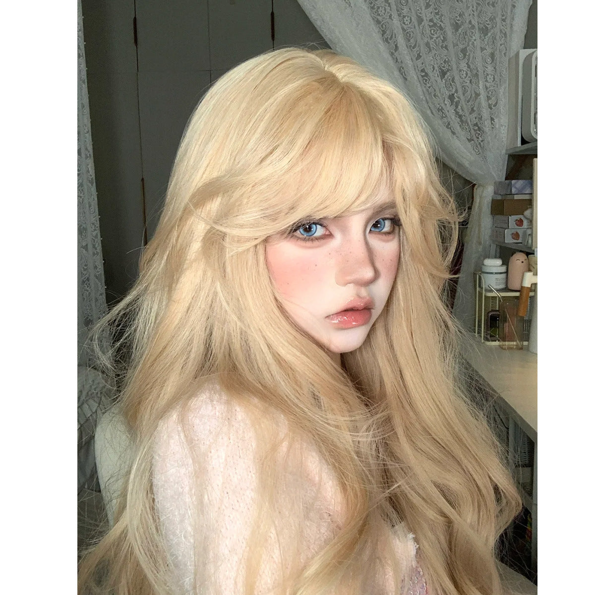 Women's Long Hair Golden Body Wave Long Hair Style Wig